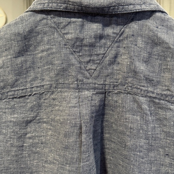 Tommy Hilfiger Men's Blue Chambray Shirt with Stripes - Picture 3 of 10